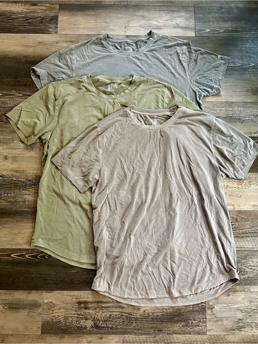 Fabletics 24-7 T-Shirt Bundle Curved Hem